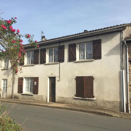 Slashdindonneau Chirac  Exteriör bild